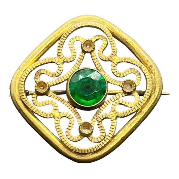 Vintage gold tone ornate filigree green glass brooch pin antique